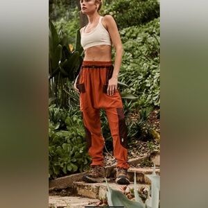 Free People Movements NWT Tricked Out Cargo Pants Red Earth Combo Size XS Comfy